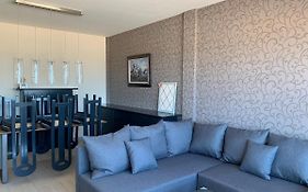Appartement Met Zeezicht